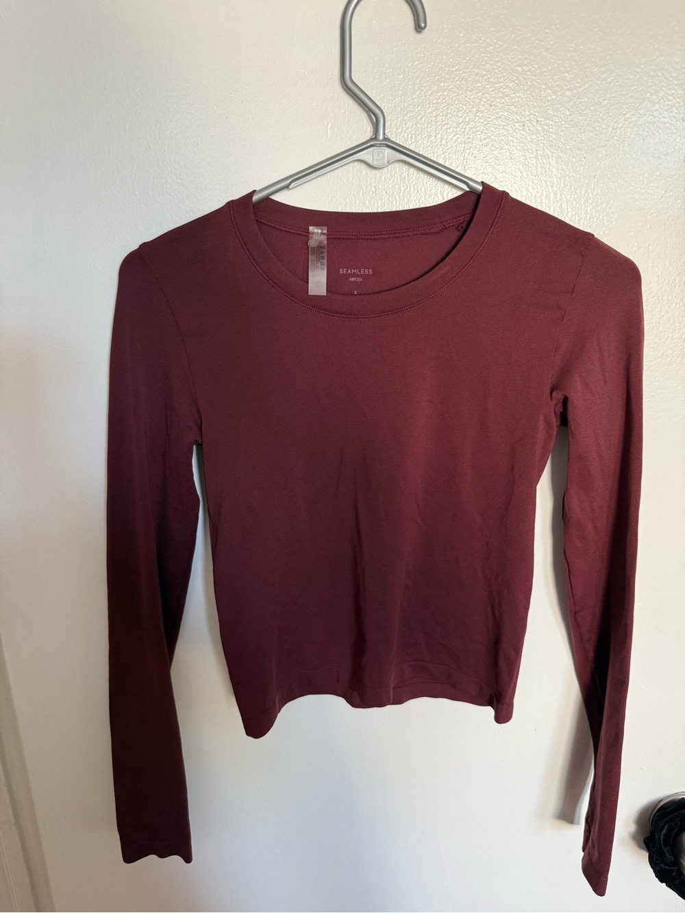 Aritzia Seamless Long Sleeve Crew Top - Wine
